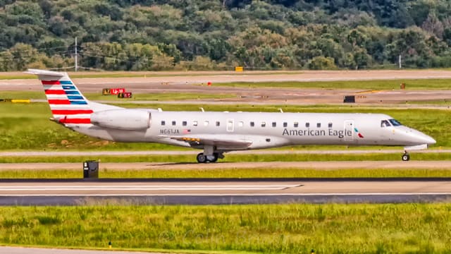 N661JA - Embraer