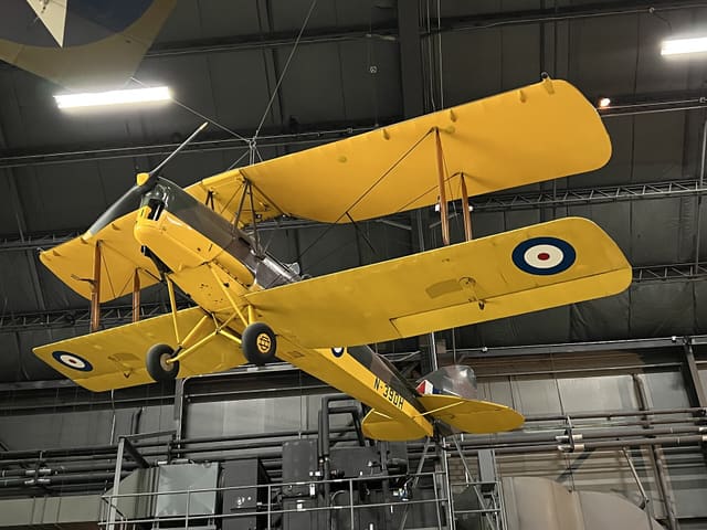 N39DH - De Havilland