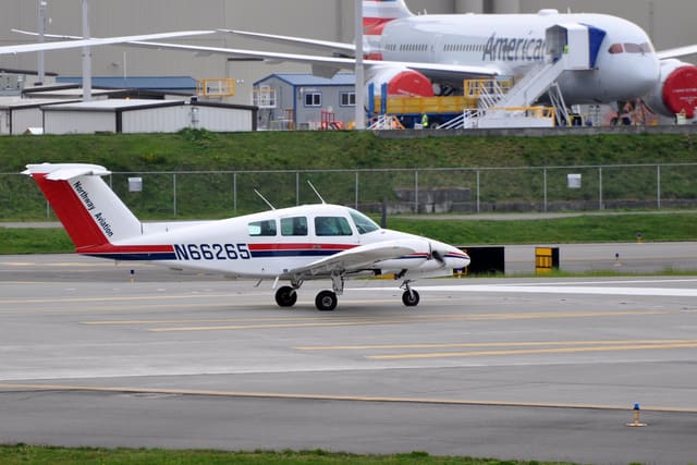 N66265 - Twin-engine aircraft