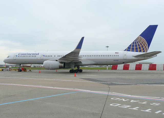 N13110 - Aircraft