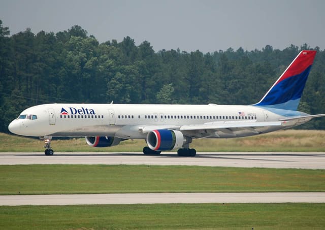 N6702 - Boeing