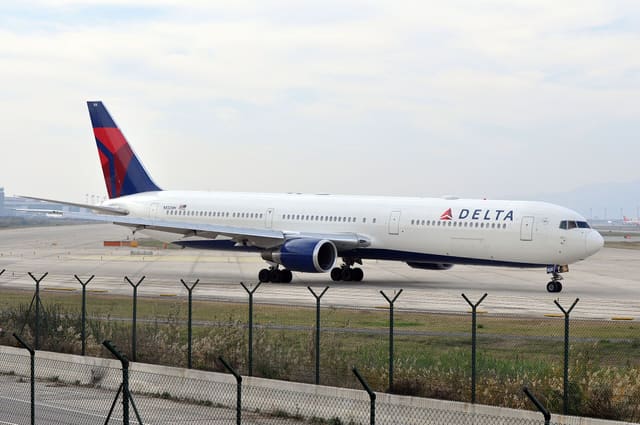 N832MH - Boeing