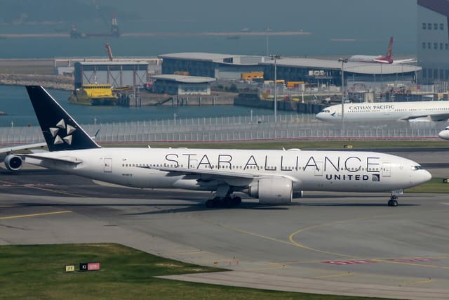 N78017 - Twin-engine aircraft