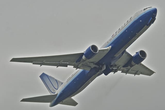 N642UA - Boeing