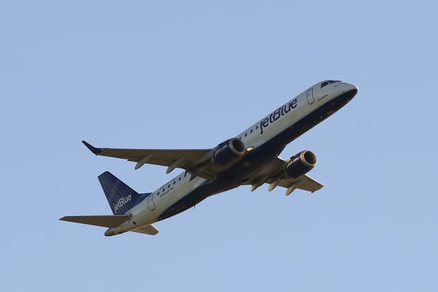N197JB - Embraer