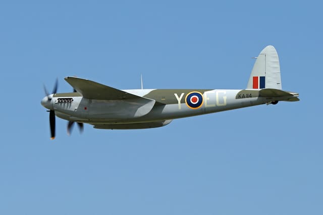 N114KA - De Havilland