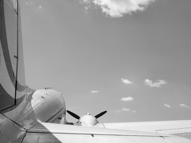 N728G - Douglas