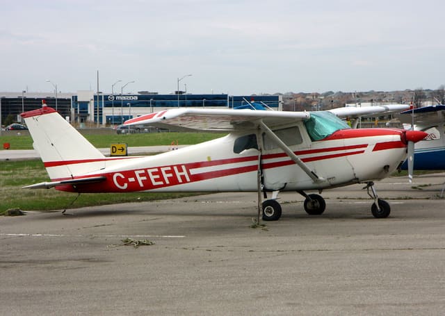 C-FEFH - Cessna