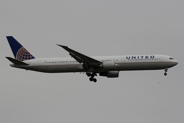 N76054 - Boeing
