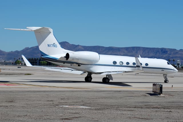 N17ND - Business jet