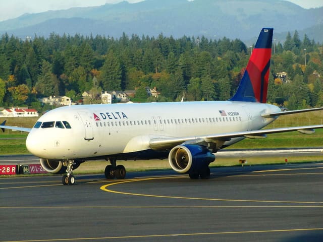 N329NW - Airbus