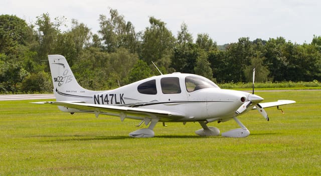 N147LK - Cirrus