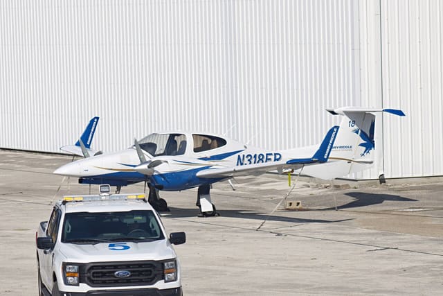 N318ER - Diamond