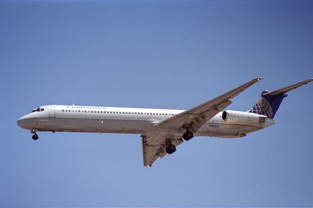 N35832 - Aircraft