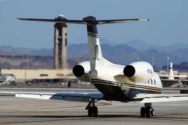 N711SW - Business jet