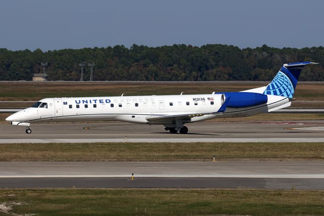 N12136 - Embraer