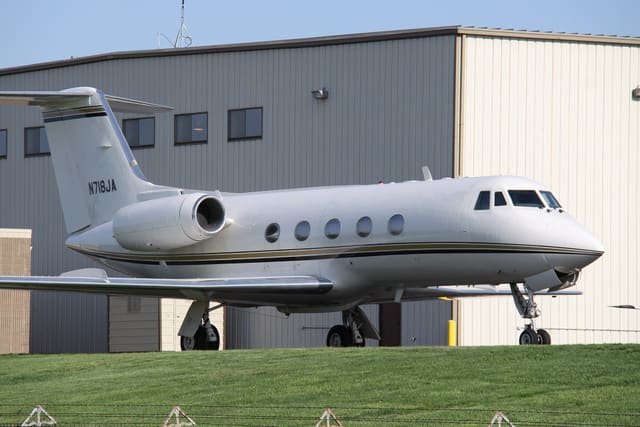 N718JA - Business jet