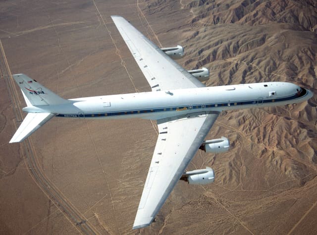 N817NA - Douglas