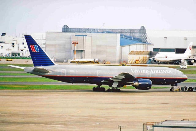 N786UA - Boeing