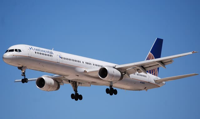 N75858 - Boeing