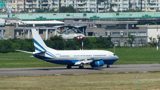 N788LS - Business jet