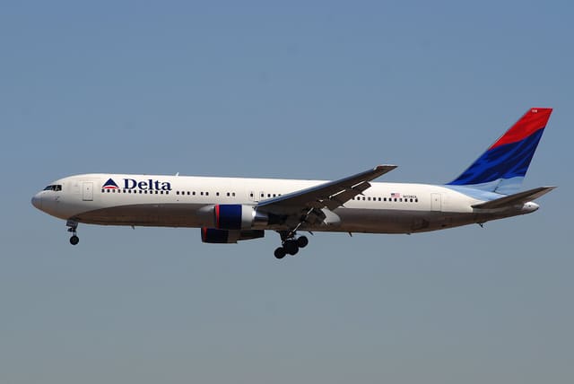 N136DL - Boeing