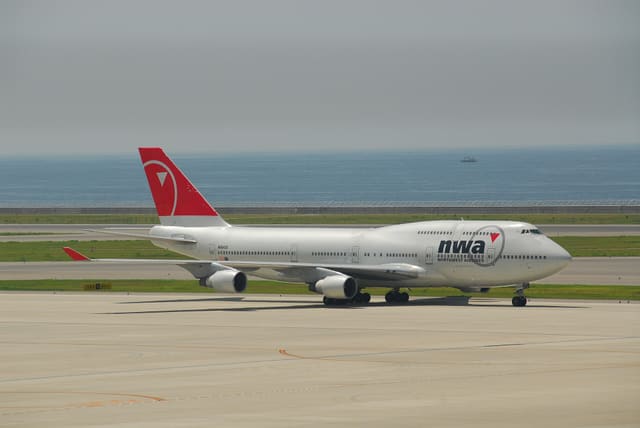 N664US - Aircraft