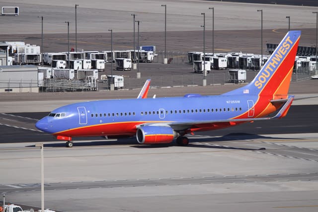 N725SW - Boeing