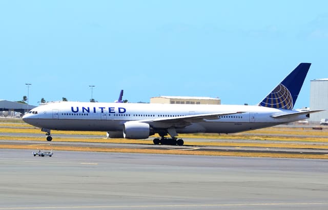 N214UA - Boeing