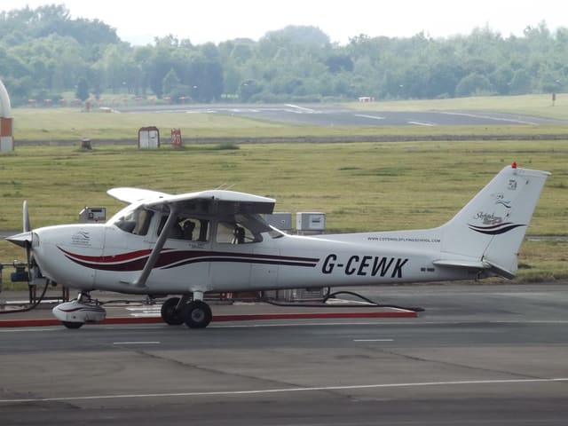 G-CEWK - Cessna