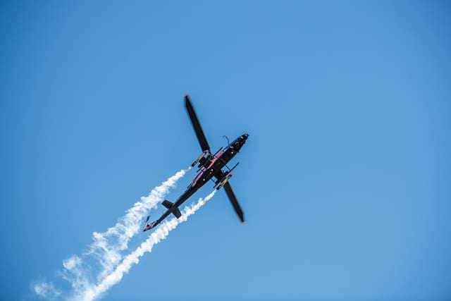 N11FX - Helicopter