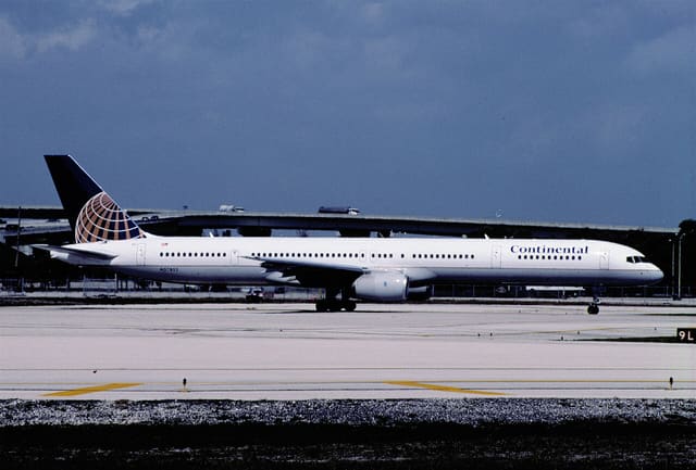 N57852 - Boeing