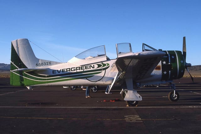 N5832X - Aircraft