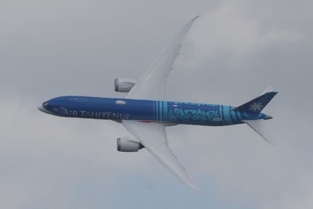 N1015X - Twin-engine aircraft