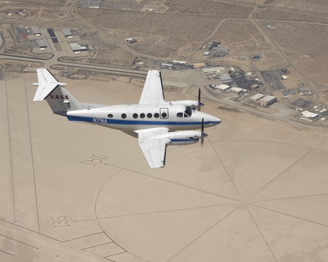 N7NA - Beechcraft