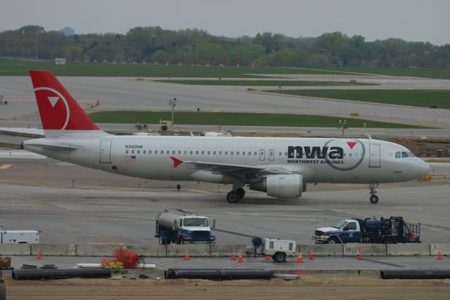 N342NW - Airbus