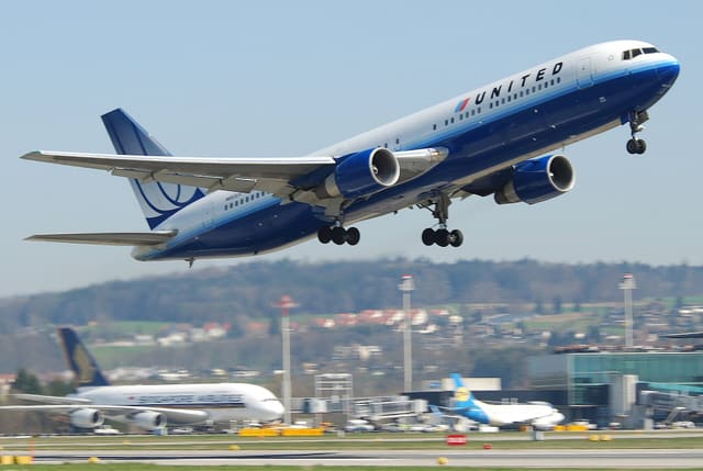N663UA - Boeing