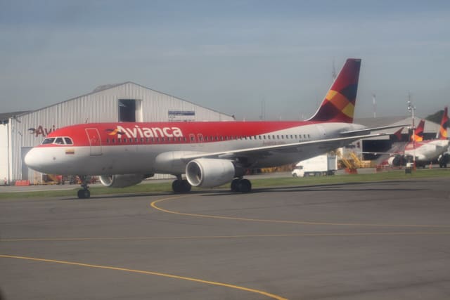 N401AV - Airbus