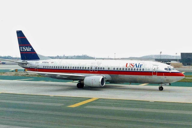 N780AU - Twin-engine aircraft
