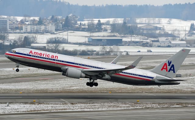 N382AN - Boeing
