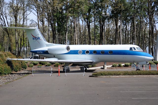 N947NA - Business jet