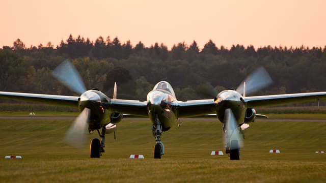 N25Y - Lockheed