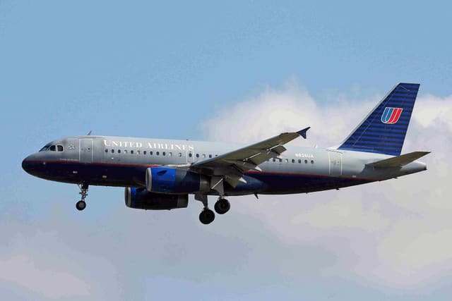 N836UA - Airbus