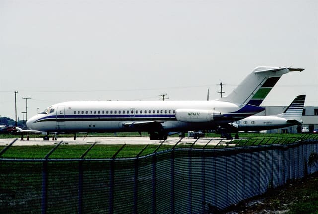 N813TL - Douglas