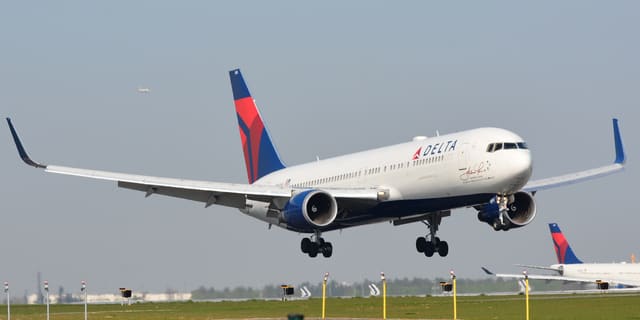 N16065 - Boeing