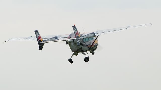 N991DM - Twin-engine aircraft