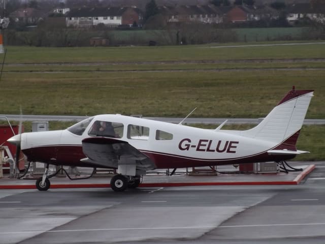 G-ELUE - Piper