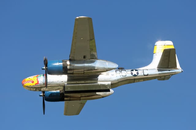  - Twin-engine aircraft
