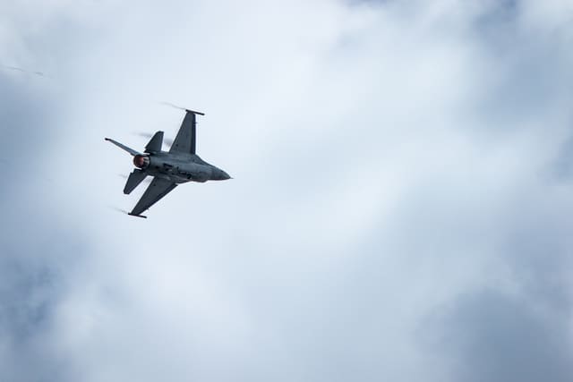  - Single-engine aircraft