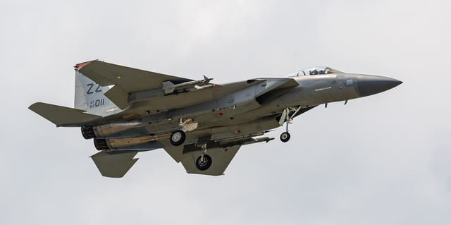  - Twin-engine aircraft
